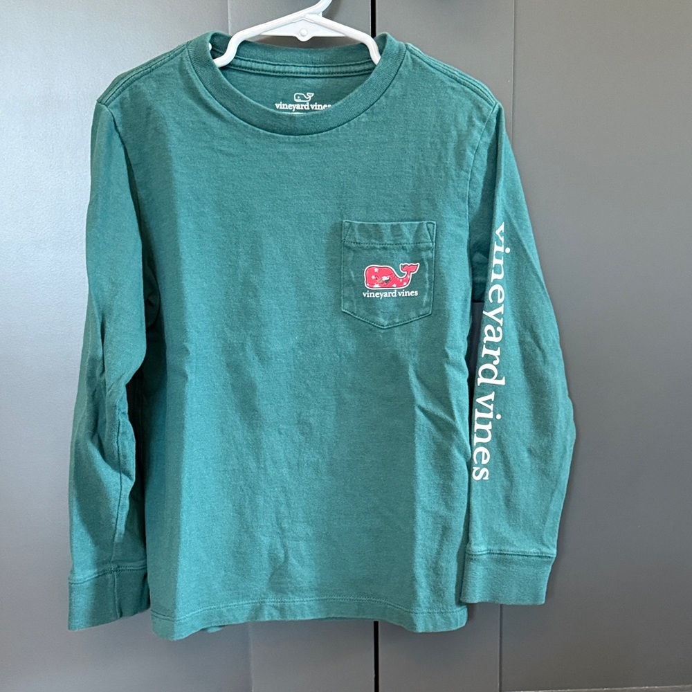 Vineyard Vines Christmas Whale Long Sleeve Tshirt